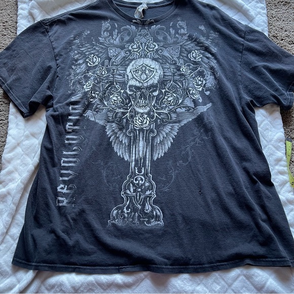 Vintage y2k mens Revolution skull crossbones 2000s grunge graphic tee 2xl - Picture 1 of 4